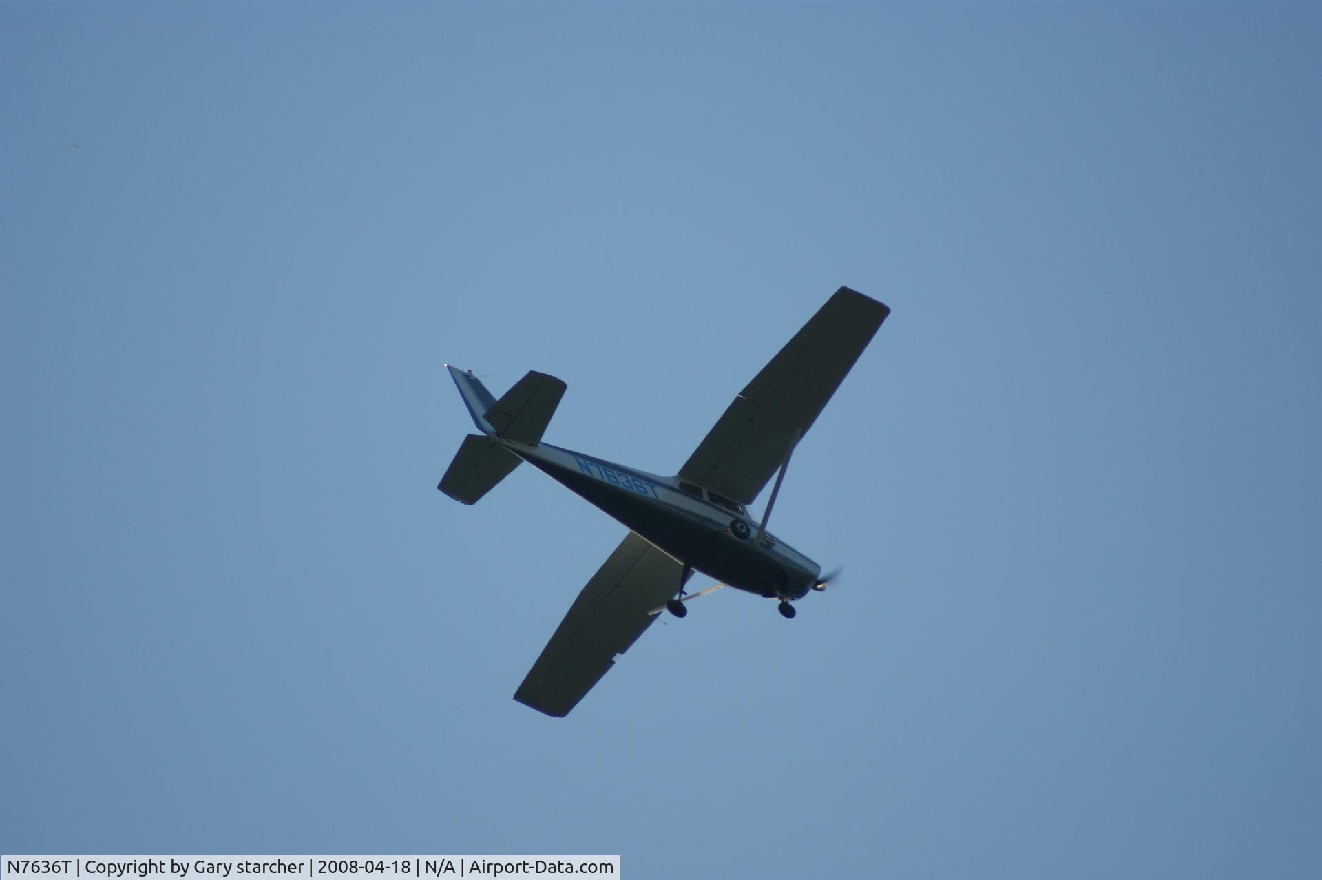 N7636T, 1960 Cessna 172A C/N 47236, flying overhead