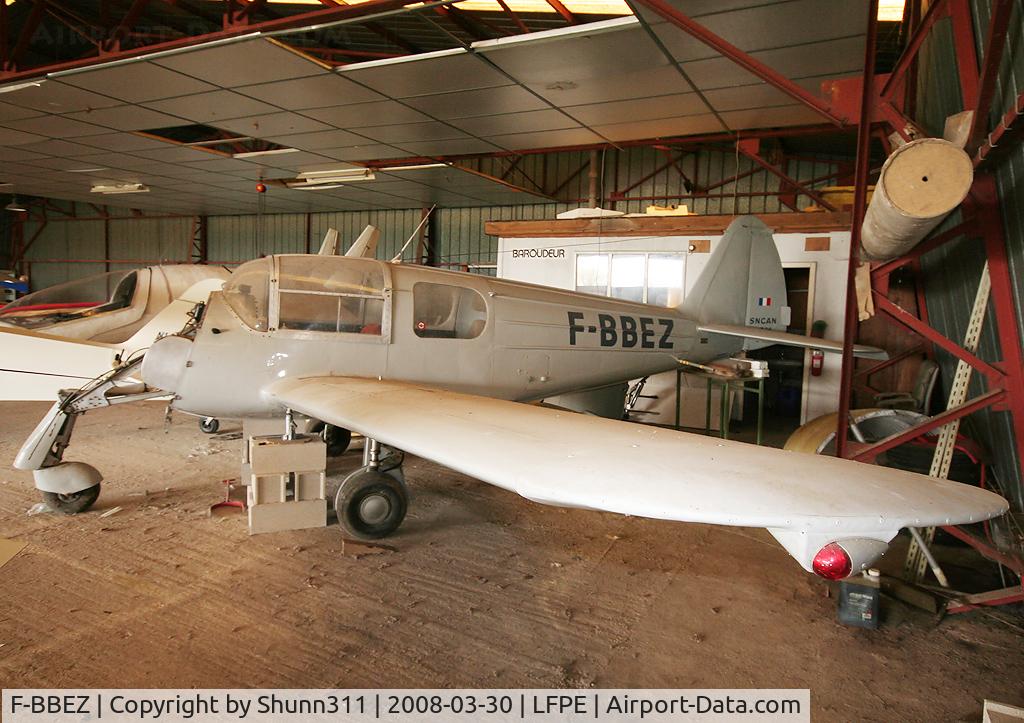 F-BBEZ, Nord 1203 Norecrin VI C/N 344, Stored in this hangar at LFPE