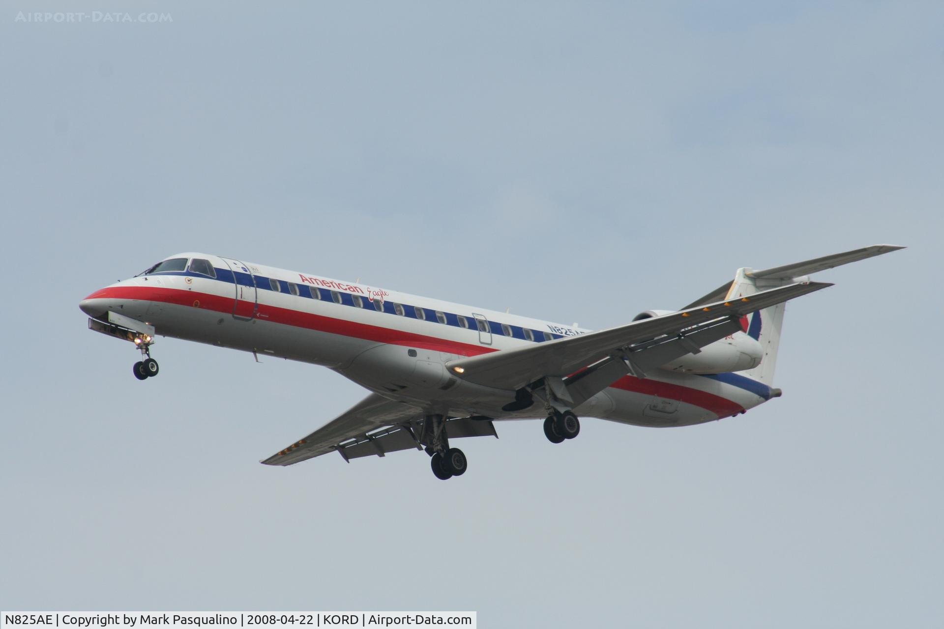 N825AE, 2002 Embraer ERJ-140LR (EMB-135KL) C/N 145589, EMB-135KL