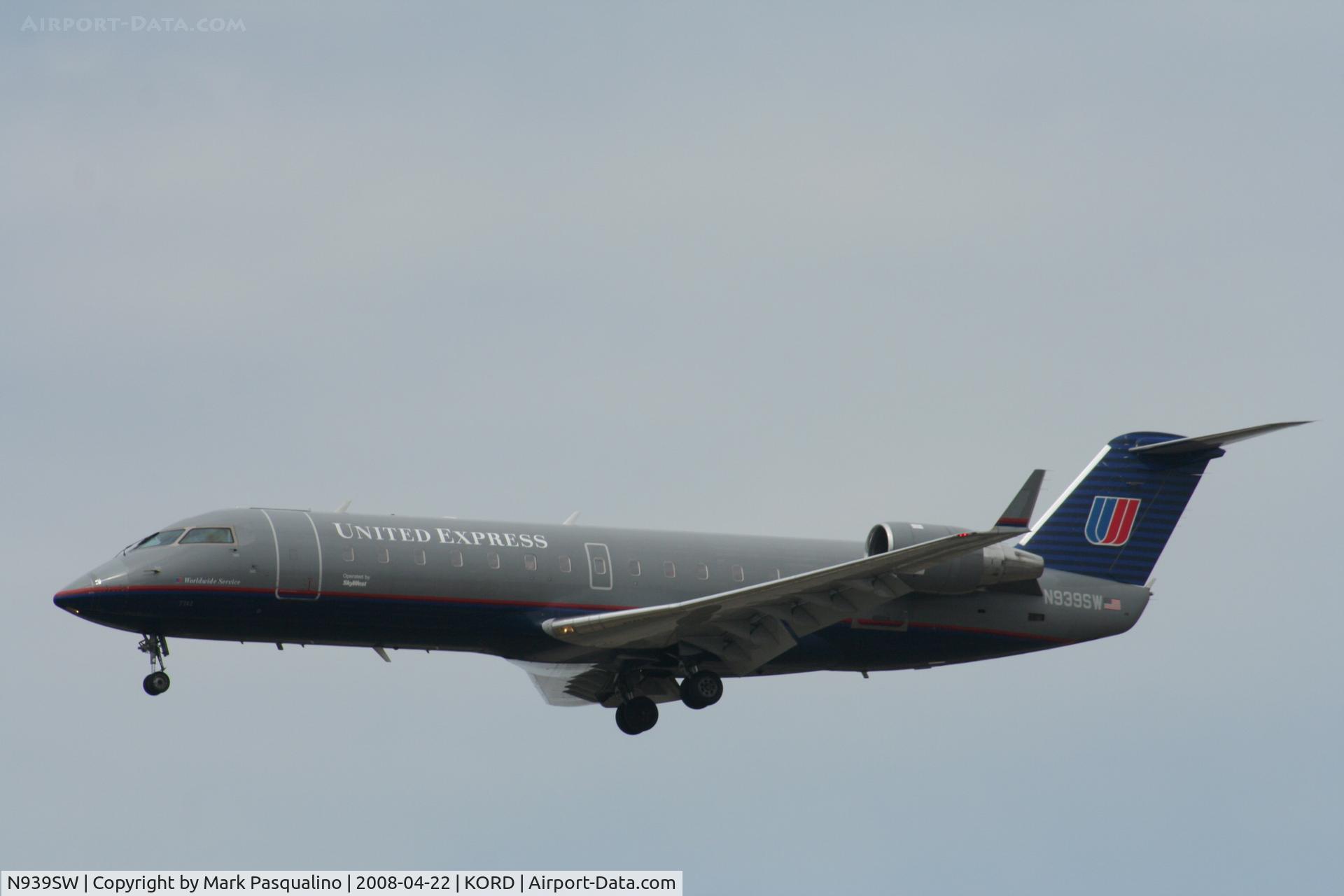 N939SW, 2003 Bombardier CRJ-200LR (CL-600-2B19) C/N 7742, CL-600-2B19