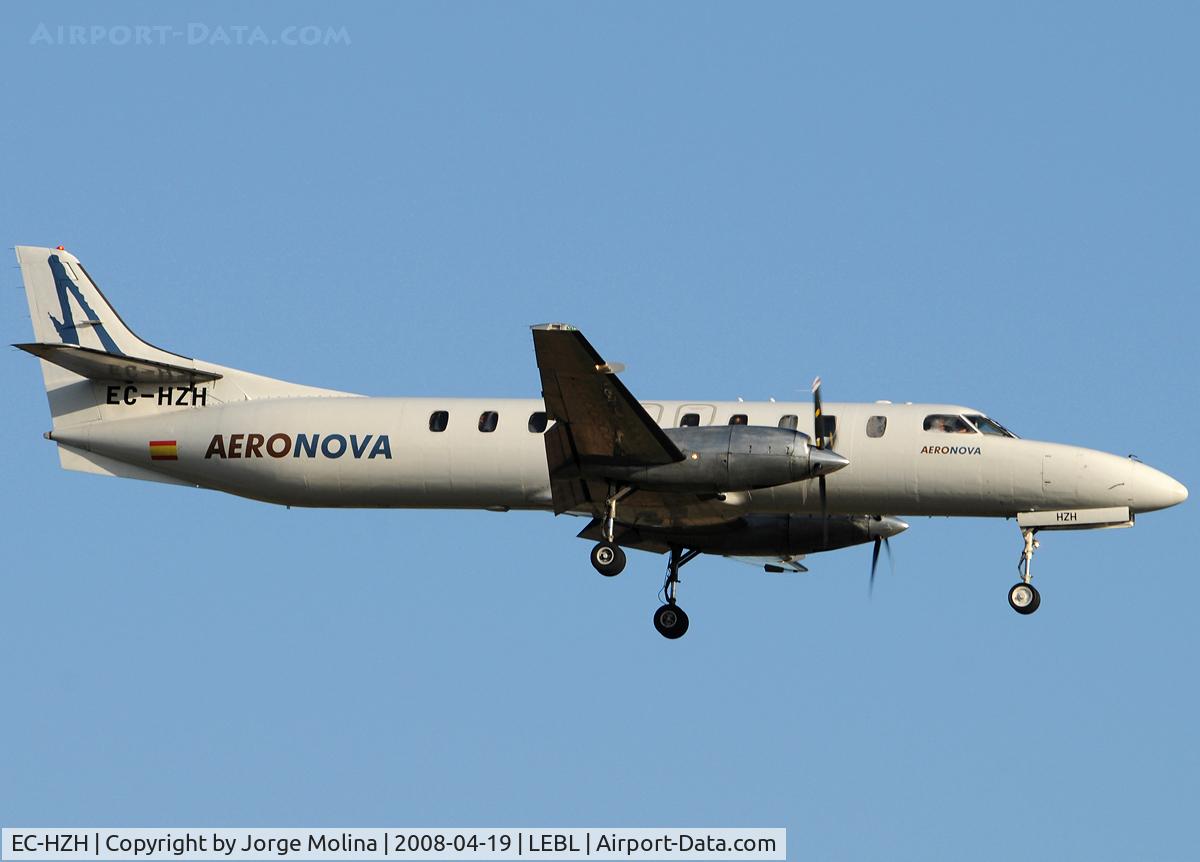 EC-HZH, 1988 Fairchild SA-227AC Metro III C/N AC-720, Metro on final to RWY 25R.
