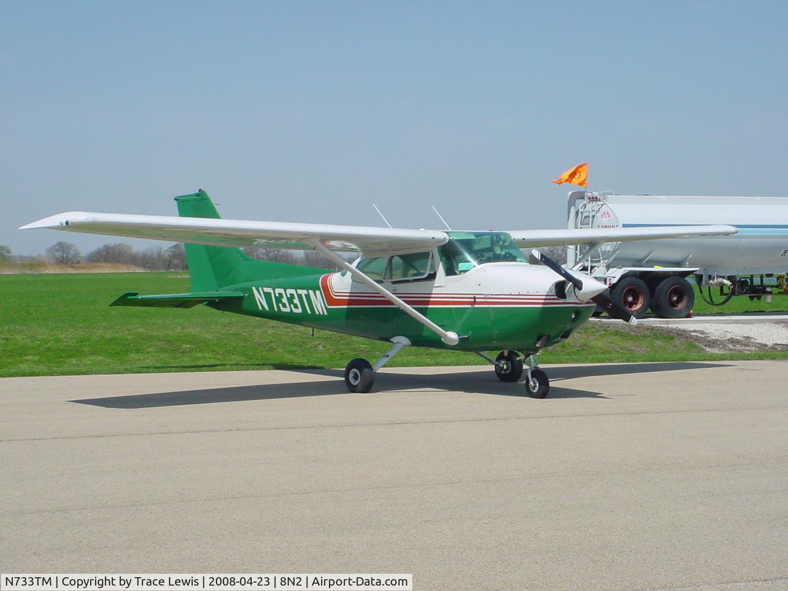 N733TM, 1977 Cessna 172N C/N 17268536, At Ottawa