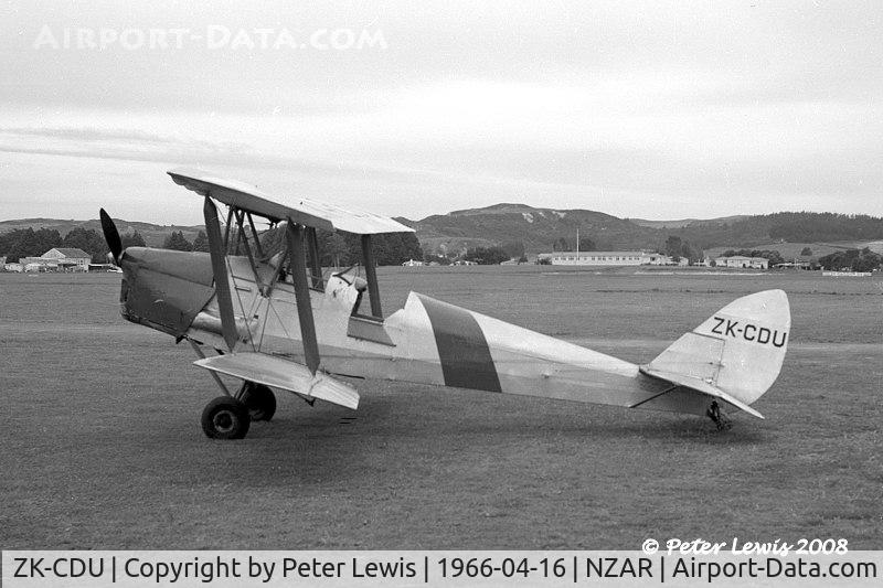 ZK-CDU, De Havilland DH-82A Tiger Moth II C/N 3581, L F Carl & Partners, Auckland