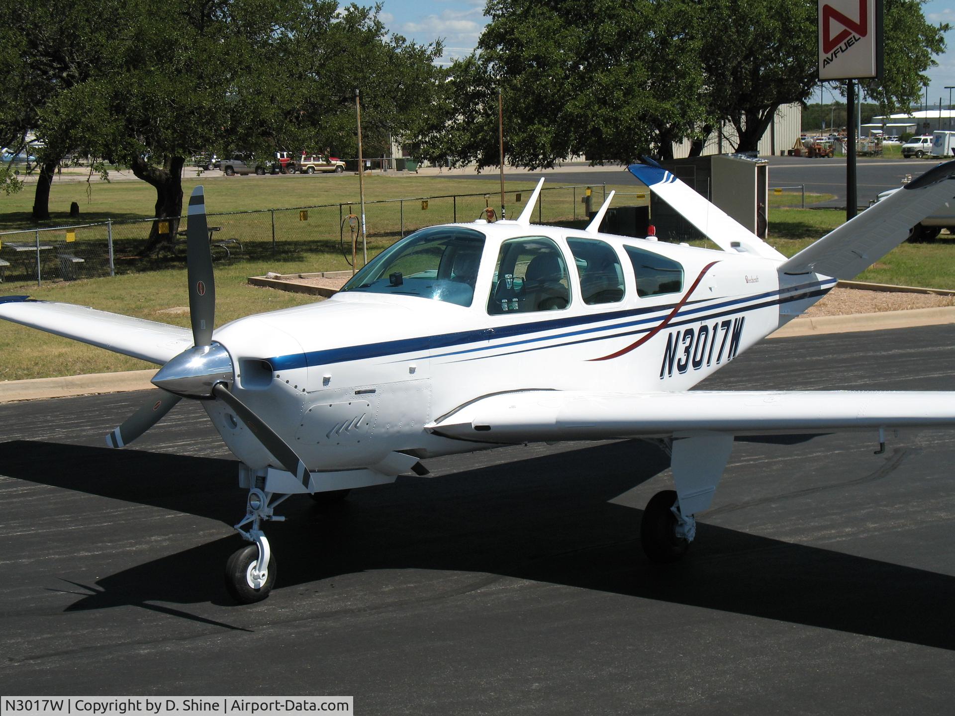 N3017W, 1973 Beech V35B Bonanza C/N D9520, .