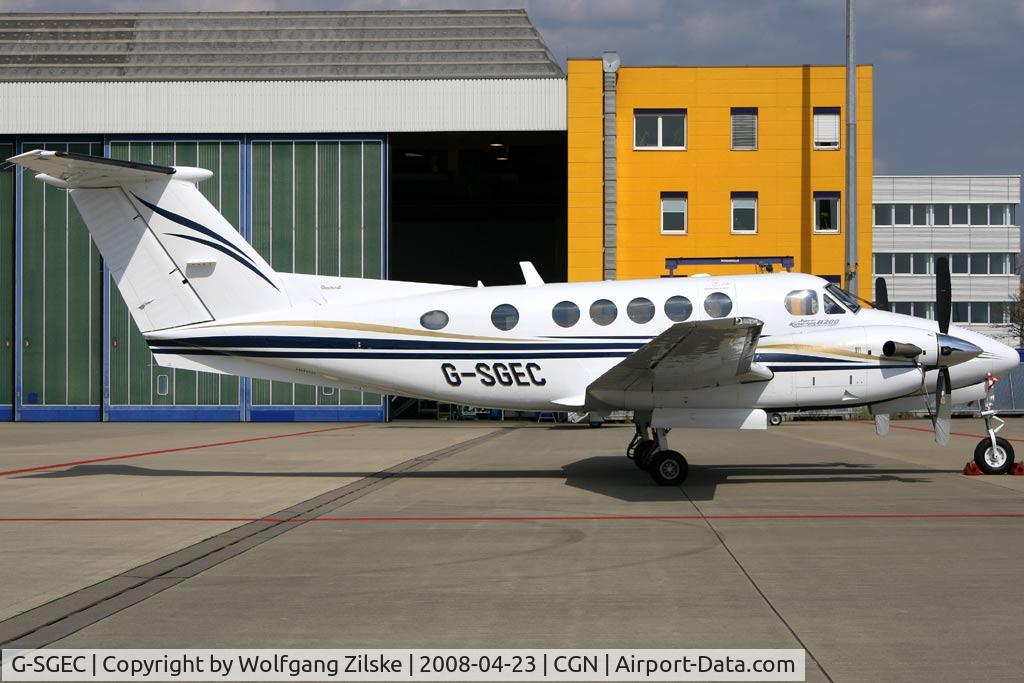 G-SGEC, 2001 Raytheon B200 Super King Air C/N BB-1747, visitor