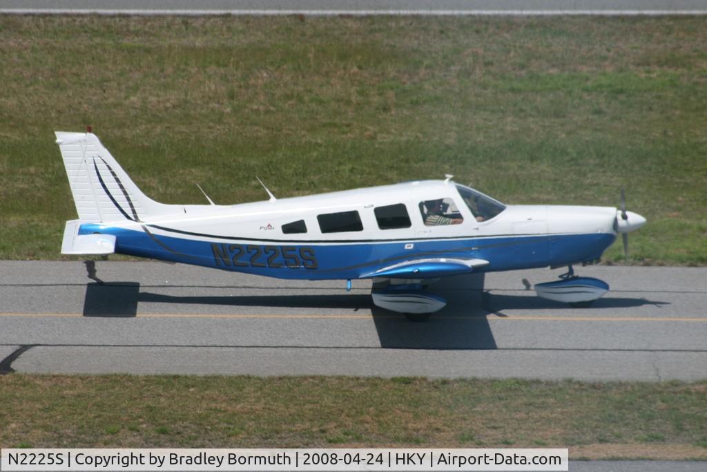 N2225S, 1979 Piper PA-32-300 Cherokee Six C/N 32-7940058, A great day to take pictures.