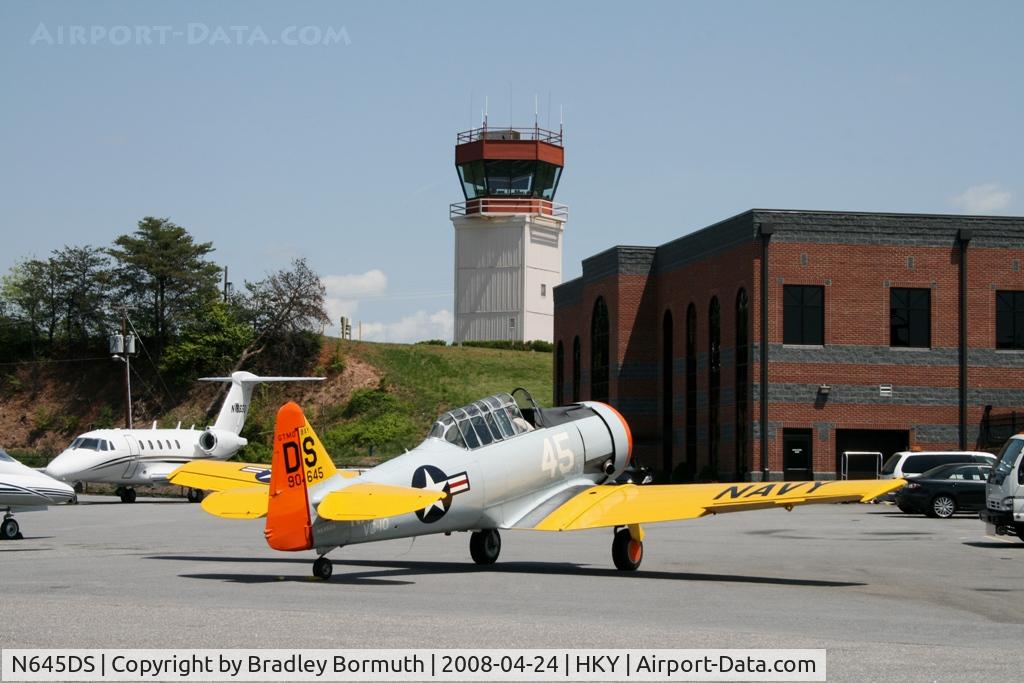 N645DS, 1944 North American SNJ-5 Texan Texan C/N 88-17678, A great day to take pictures.