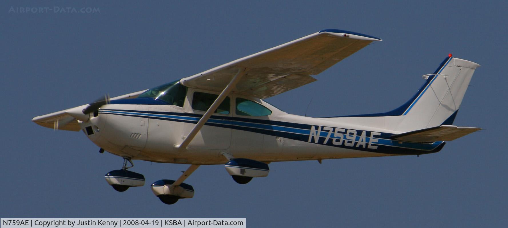 N759AE, 1977 Cessna 182Q Skylane C/N 18265832, N759AE Landing on runway 25 at KSBA