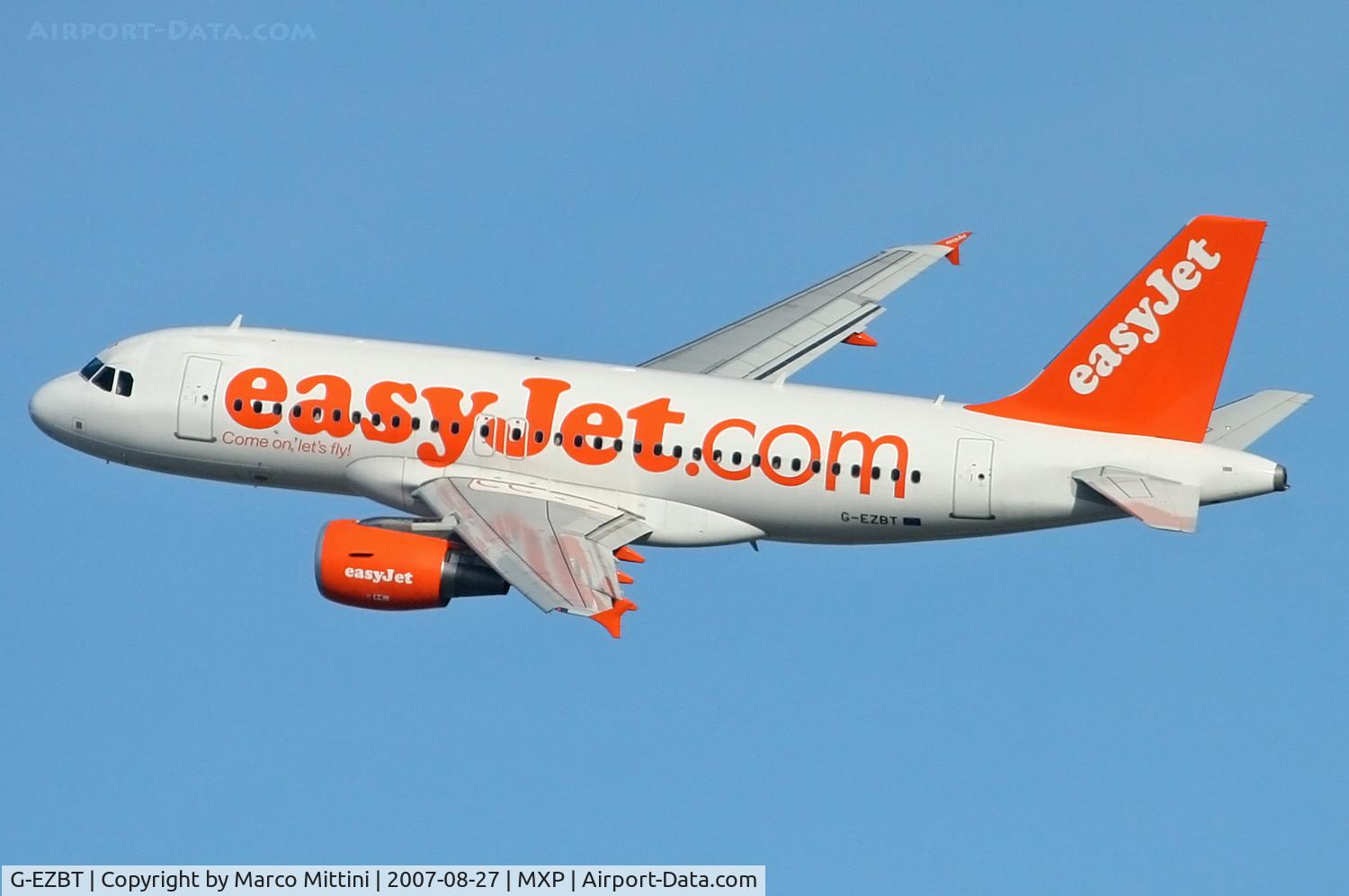 G-EZBT, 2007 Airbus A319-111 C/N 3090, Departing from Milano Malpensa