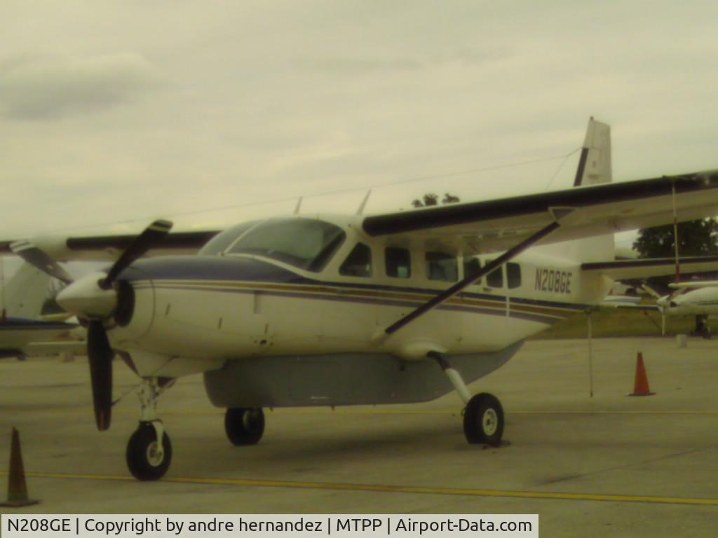 N208GE, 1985 Cessna 208 Caravan I C/N 20800062, this was in haiti before change the tail number to HH-CAT