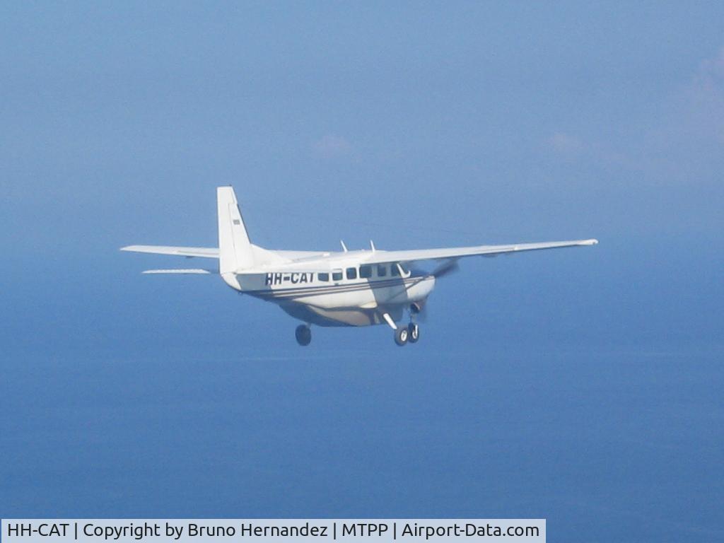 HH-CAT, 1985 Cessna 208 Caravan I C/N 20800062, flying arround haiti
