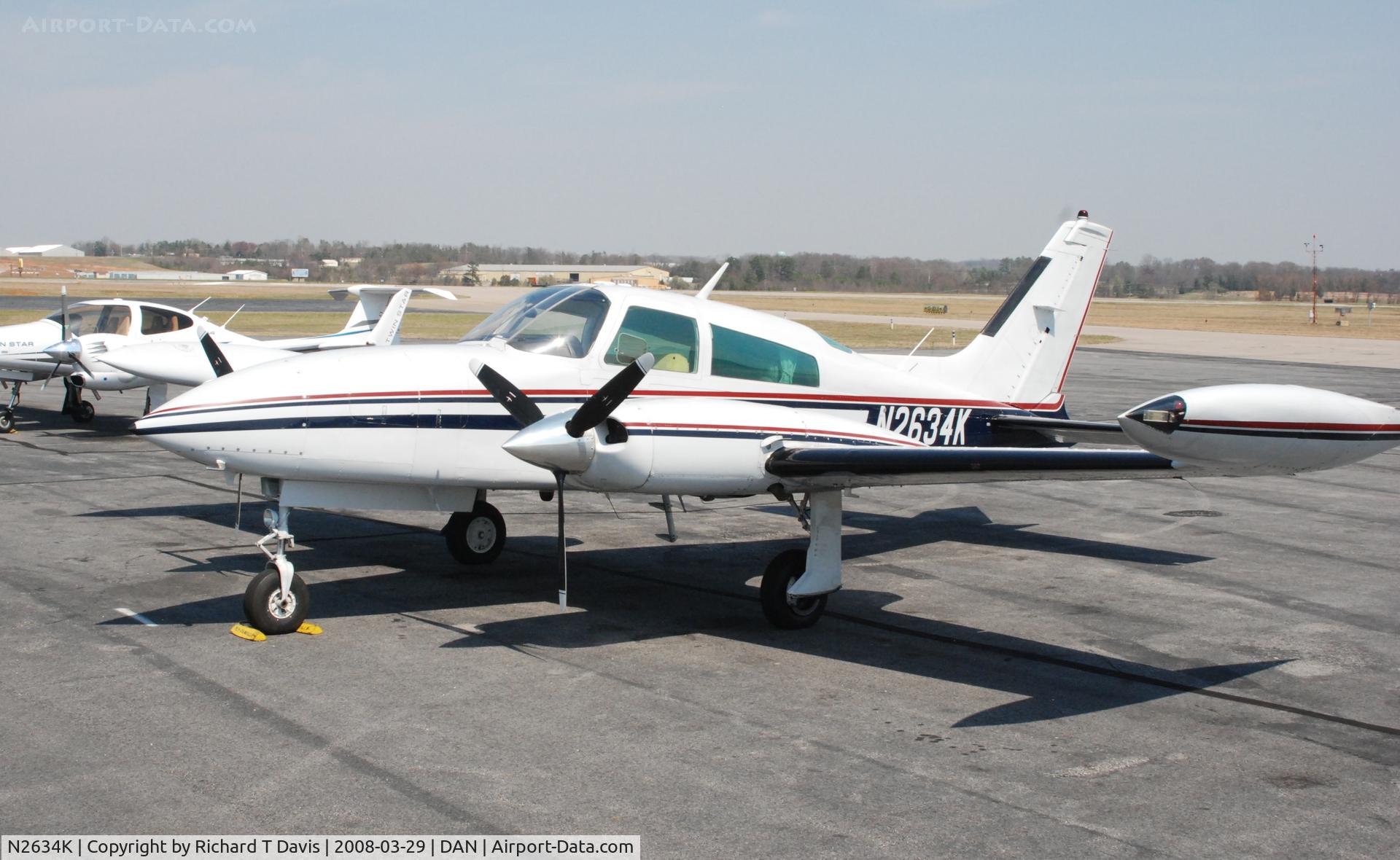 N2634K, Cessna 310R C/N 310R1637, cessna 310R in Danville Va.