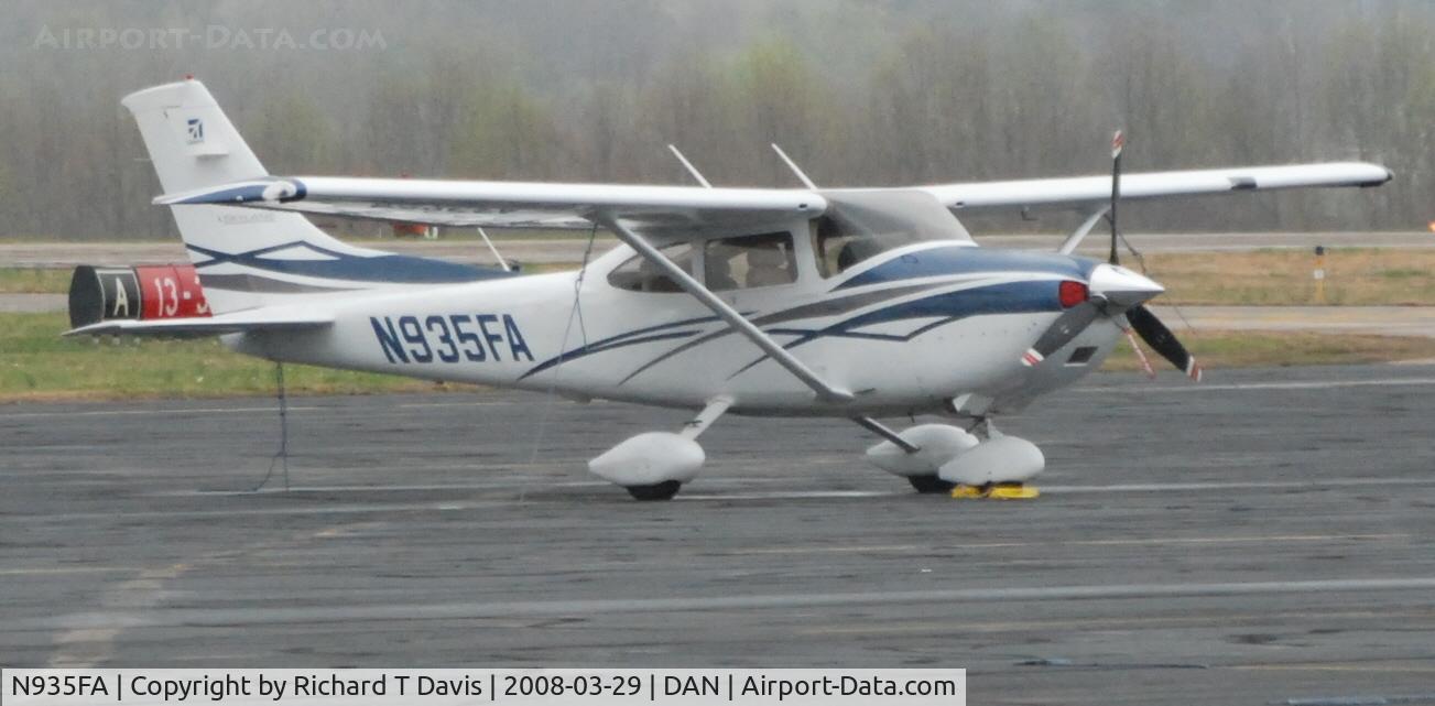 N935FA, 2007 Cessna 182T Skylane C/N 18281935, 2007 Cessna 182T in Danville Va.