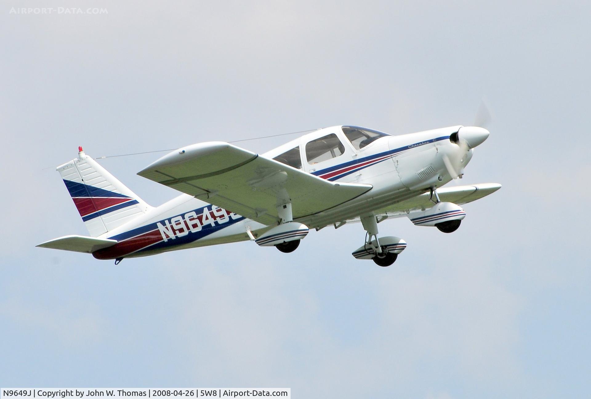 N9649J, 1967 Piper PA-28-180 C/N 28-3876, Departing runway 22
