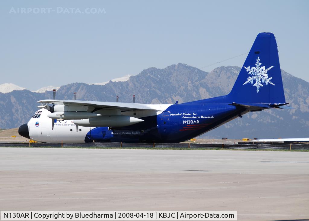 N130AR, 1984 Lockheed EC-130Q Hercules C/N 382-4984, National Center for Atmospheric Research Taxi around the airport.