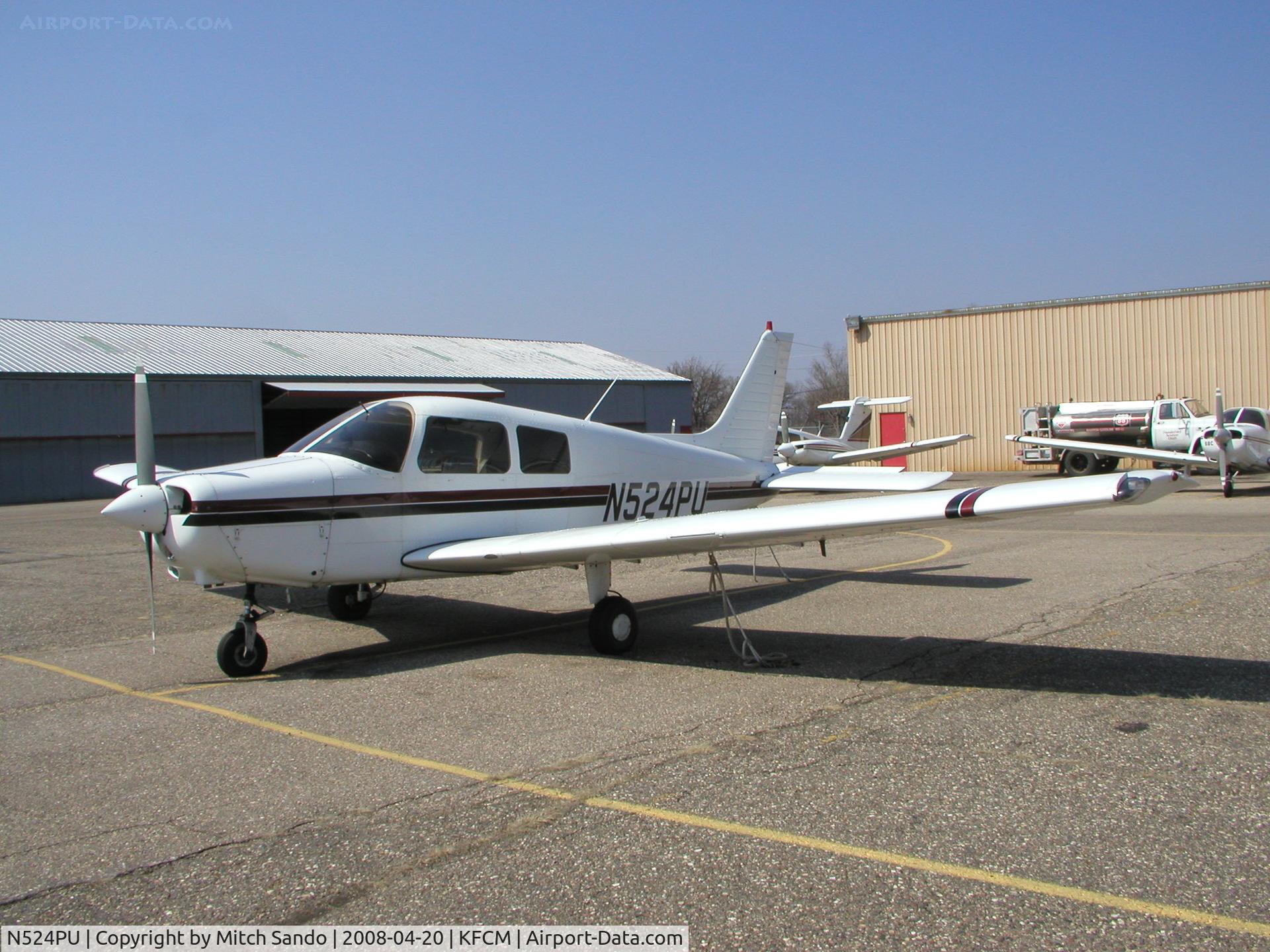 N524PU, 1989 Piper PA-28-161 C/N 2841189, Parked at Thunderbird Aviation.