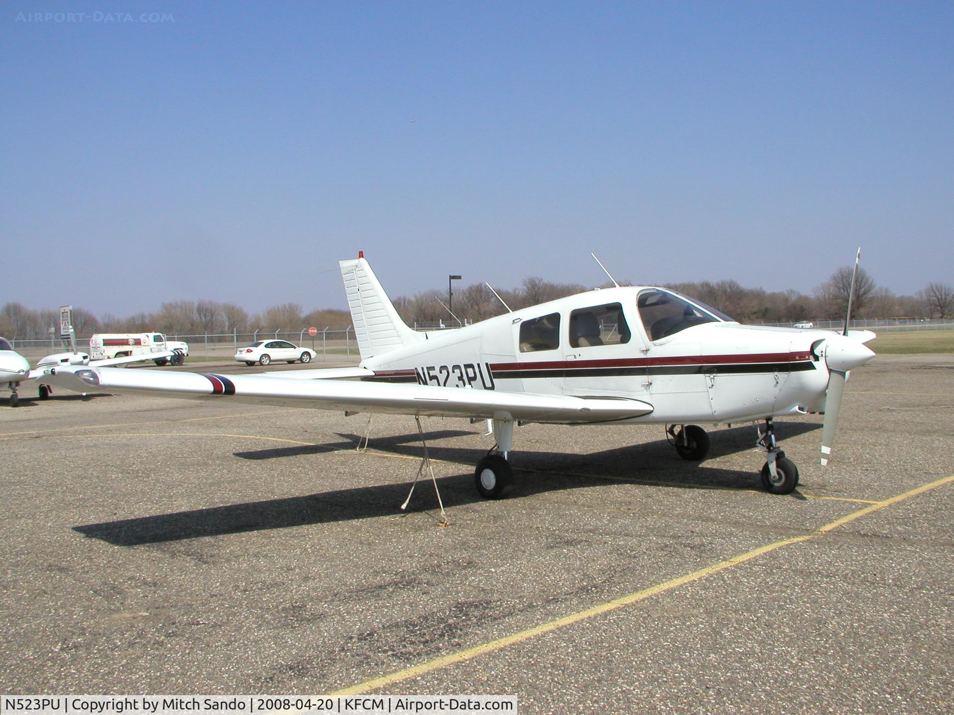 N523PU, 1989 Piper PA-28-161 C/N 2841188, Parked at Thunderbird Aviation.