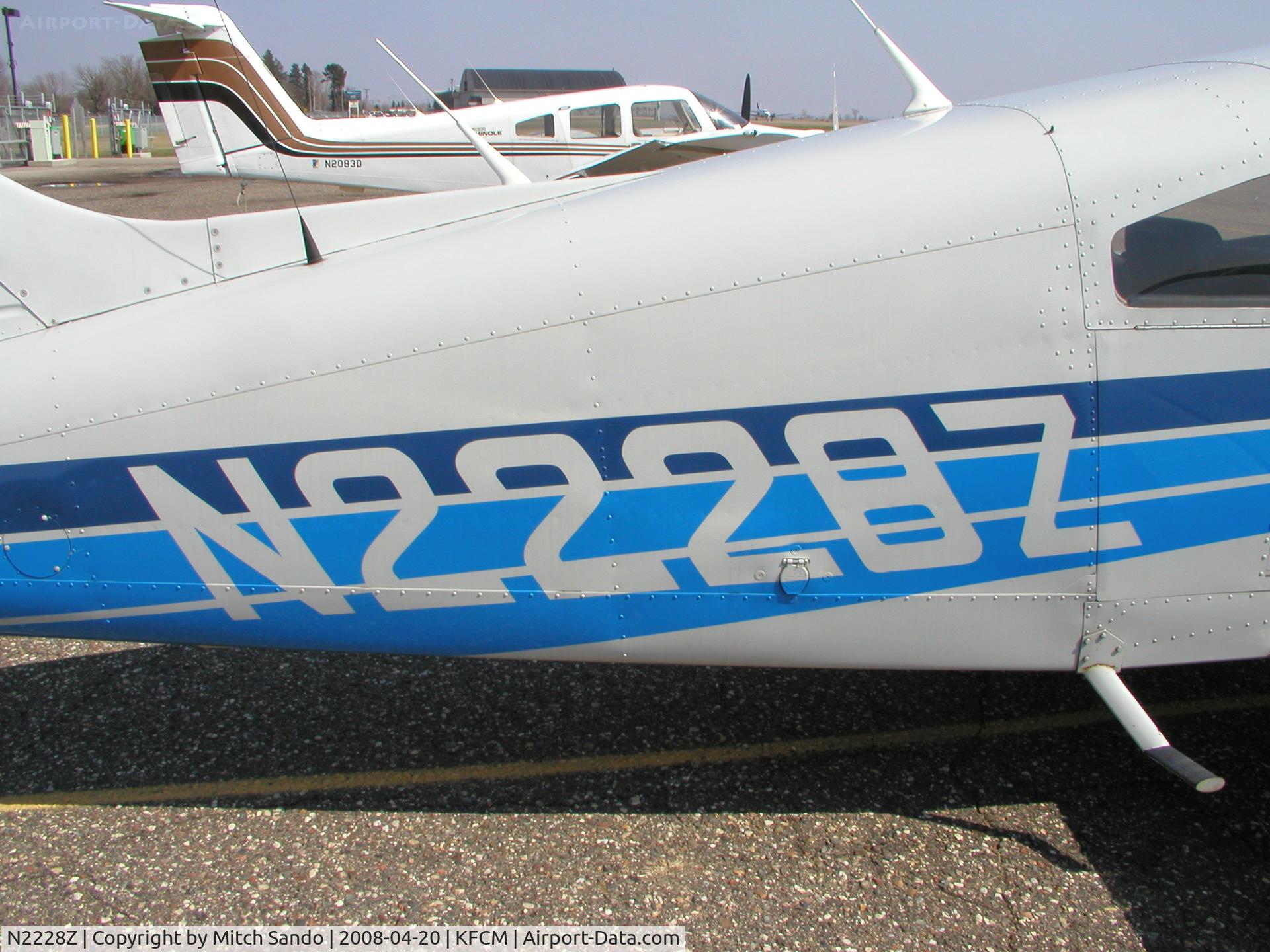 N2228Z, 1979 Piper PA-28-181 C/N 28-7990408, Parked at Thunderbird Aviation.