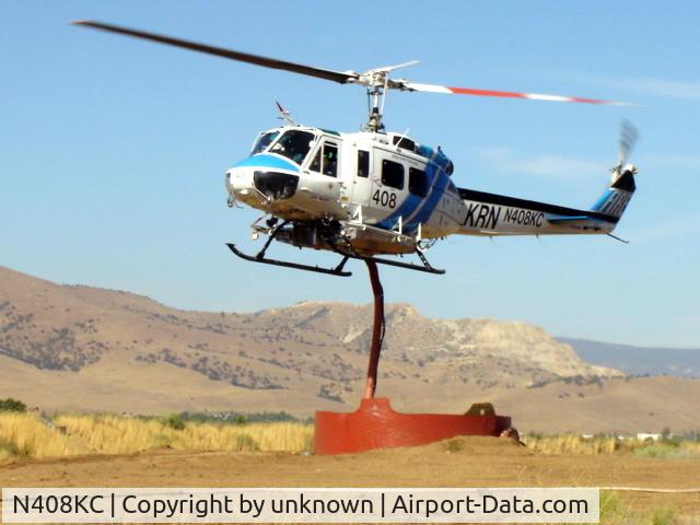 N408KC, 1967 Bell UH-1H Iroquois C/N 9923, 408 filling with water at the High fire in Tehachapi, CA