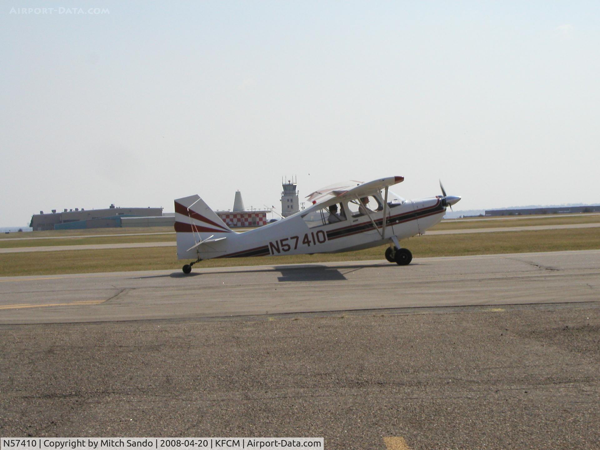 N57410, 1973 Bellanca 7ECA Citabria C/N 941-73, Taxiing to Runway 10L.