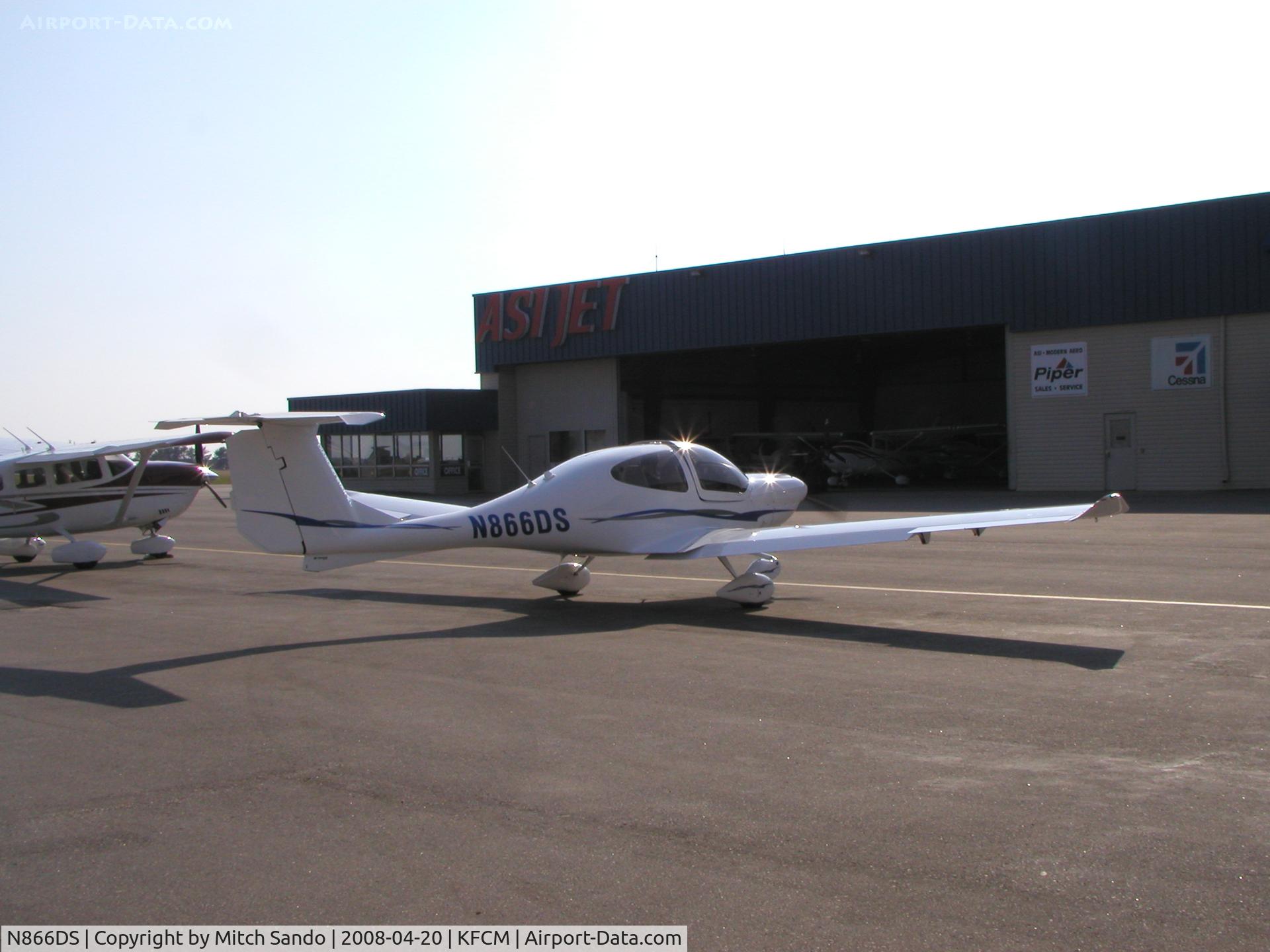 N866DS, 2007 Diamond DA-40 Diamond Star C/N 40.766, Starting up on the ramp at ASI.