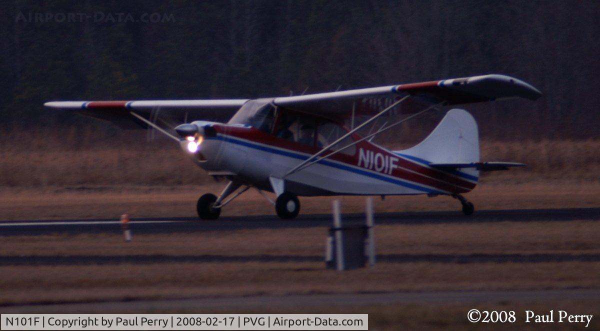 N101F, 1959 Champion 7HC C/N 7HC-11, Down at dusk