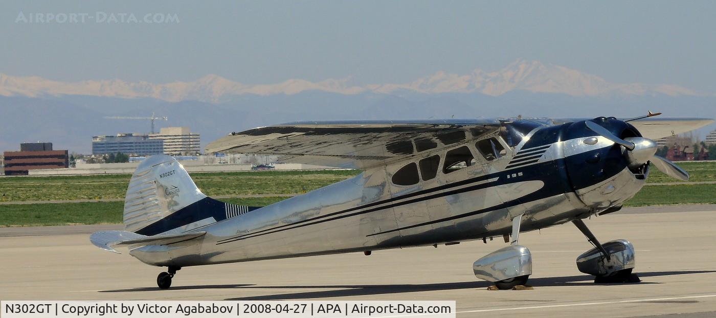 N302GT, 1952 Cessna 195B Businessliner C/N 7910, Nice shiny silver :)