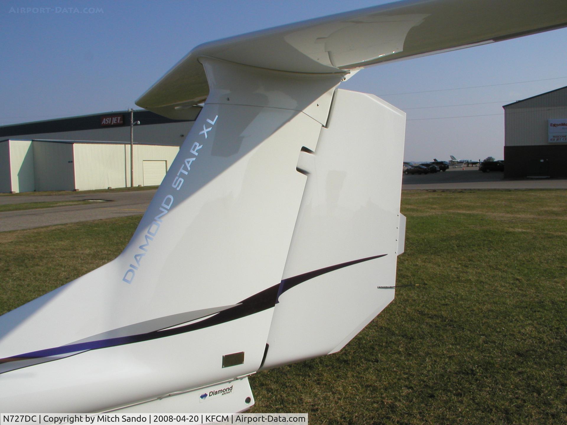 N727DC, 2007 Diamond DA-40 Diamond Star C/N 40.762, Parked at Flying Cloud.