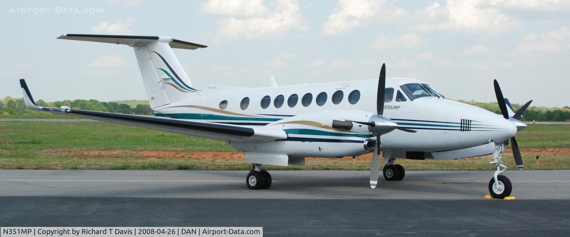 N351MP, 2000 Raytheon Aircraft Company B300C King Air C/N FL-305, 2000 Raytheon B300 in Danville Va.