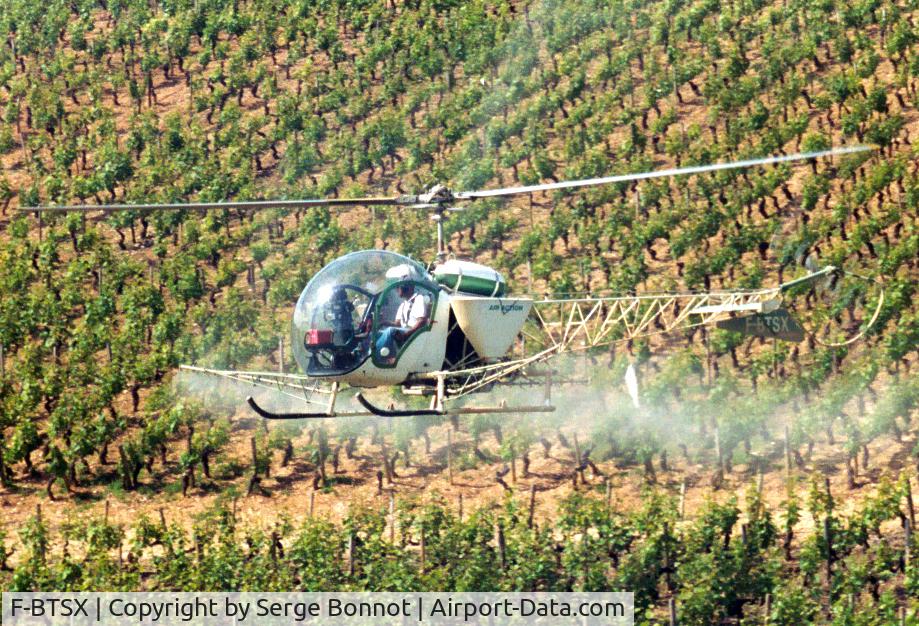 F-BTSX, Agusta AB-47G-2 C/N 147, burgondy vineyard 2001