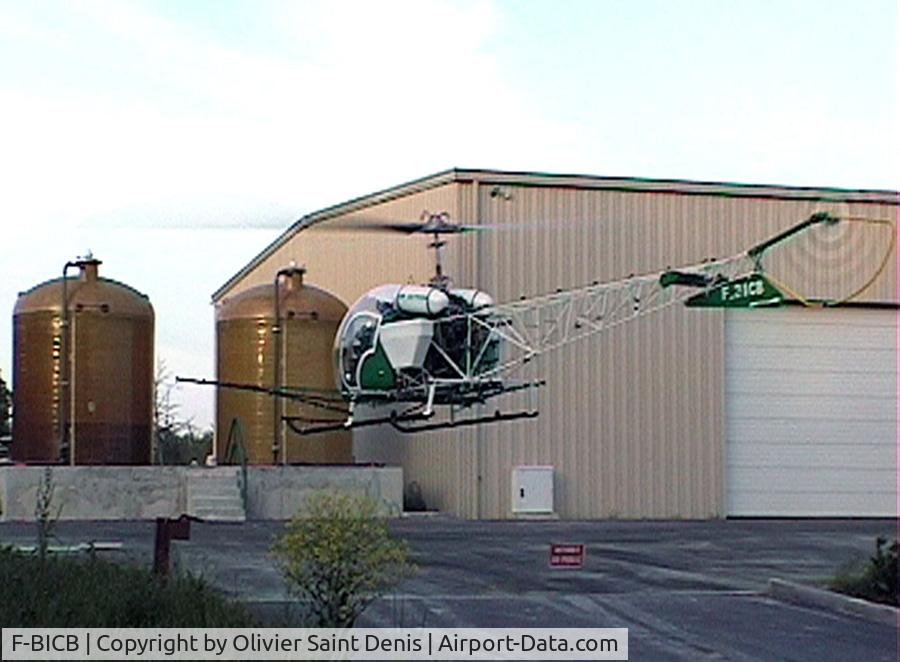 F-BICB, Agusta AB-47G-2 C/N 062, Champagne vineyard 2004