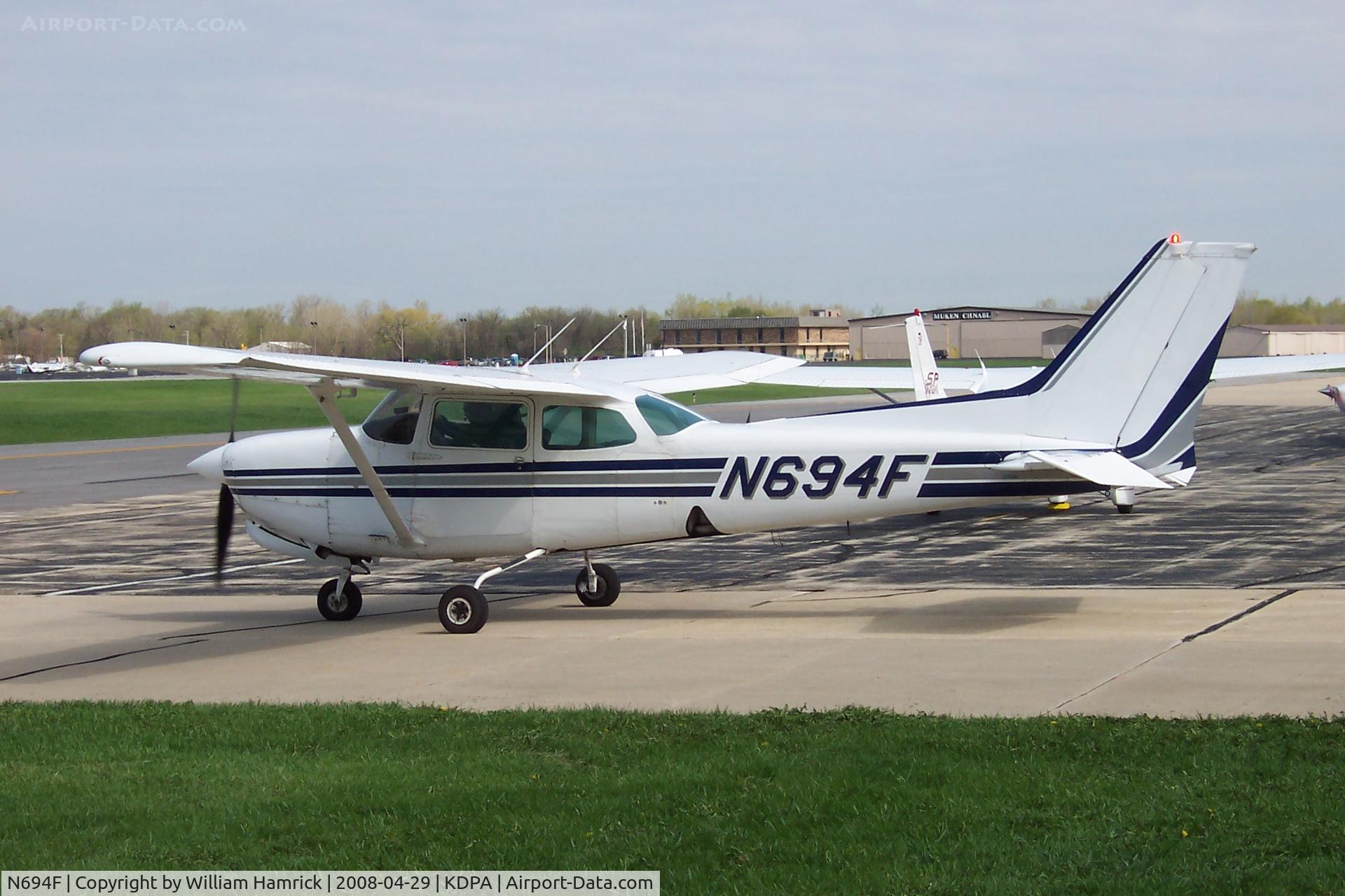 N694F, 1980 Cessna 172RG Cutlass RG C/N 172RG0655, Sitting Out Side The Pilot Shop