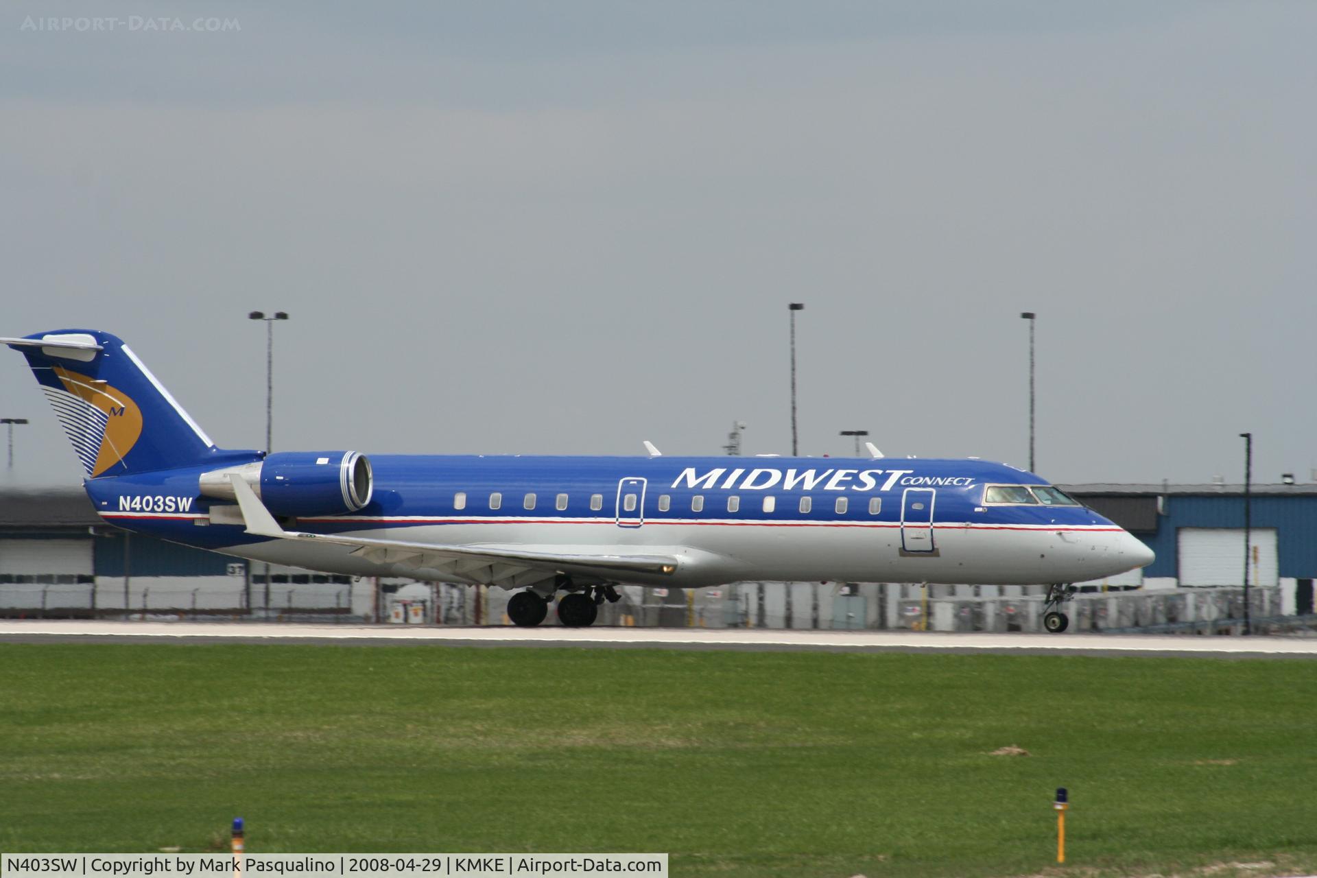 N403SW, 1993 Canadair CRJ-100LR (CL-600-2B19) C/N 7028, CL-600-2B19