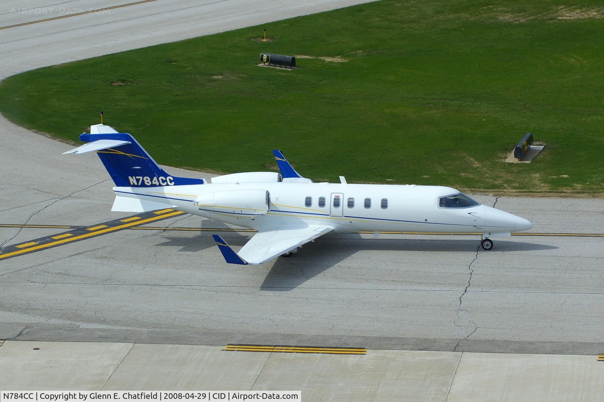 N784CC, 2006 Learjet Inc 45 C/N 2052, Taxiing to Landmark