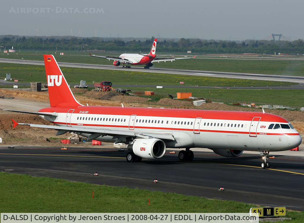 D-ALSD, 2001 Airbus A321-211 C/N 1607, .