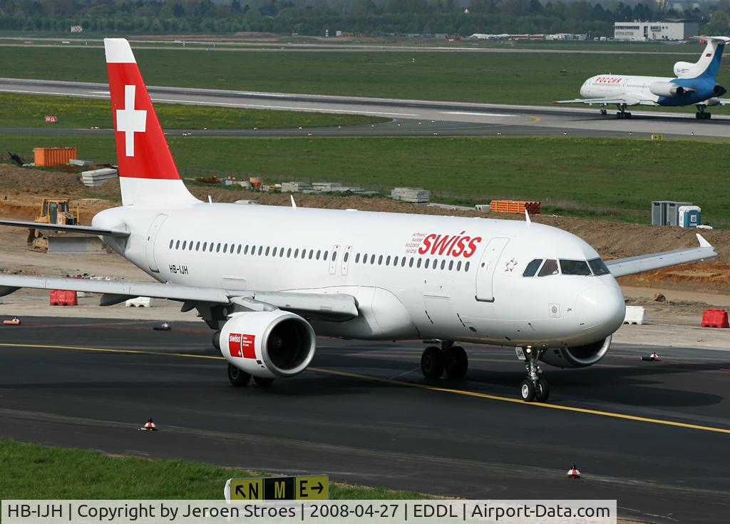 HB-IJH, 1996 Airbus A320-214 C/N 574, .