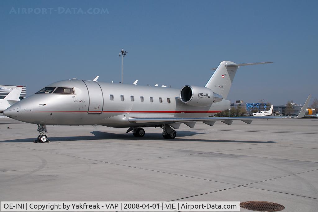 OE-INI, Canadair Challenger 604 (CL-600-2B16) C/N 5595, Vistajet CL600