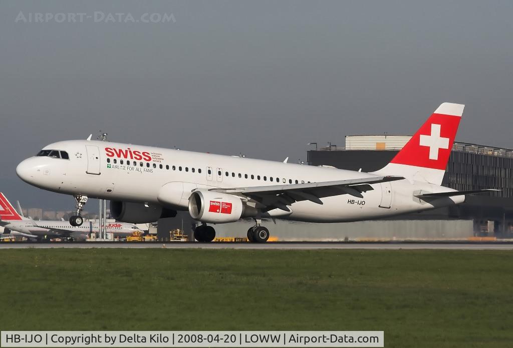 HB-IJO, 1997 Airbus A320-214 C/N 673, SWISS