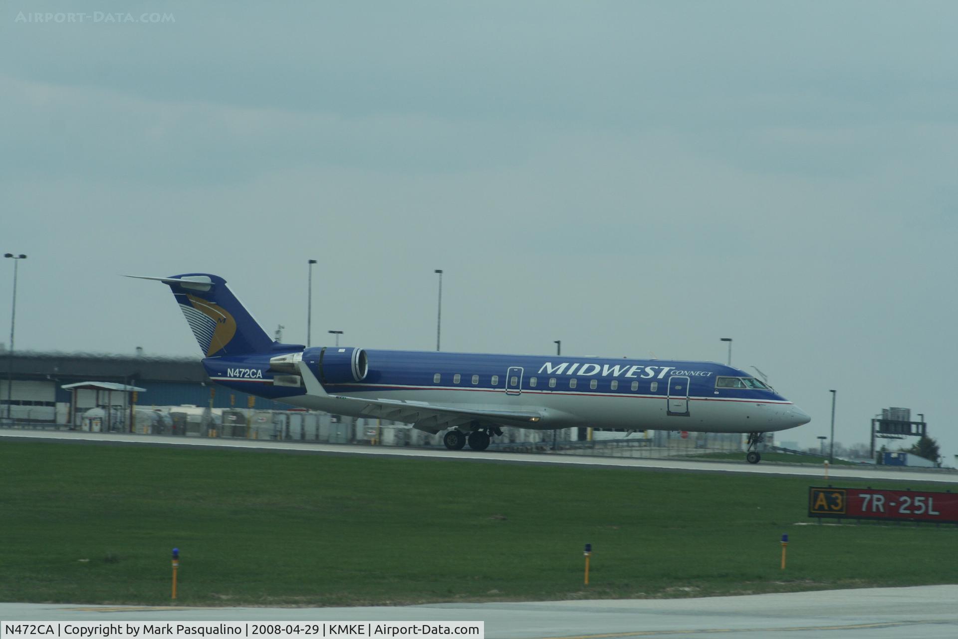 N472CA, 2002 Bombardier CRJ-200ER (CL-600-2B19) C/N 7667, CL-600-2B19