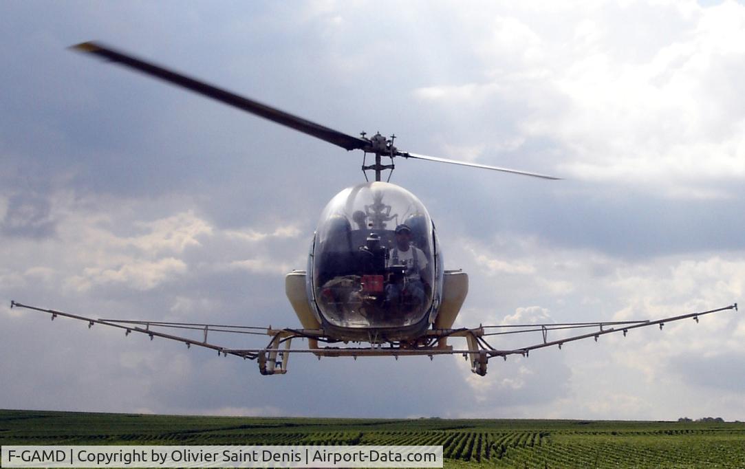 F-GAMD, 1958 Bell 47G-2 C/N 2005, Champagne Vineyard