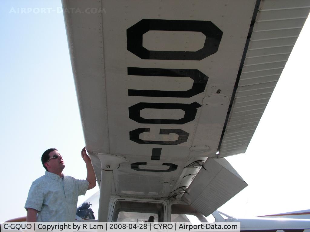 C-GQUO, 1978 Cessna 172N Skyhawk II C/N 17271119, Pre flight on Cessna 172N model at Rockliffe
