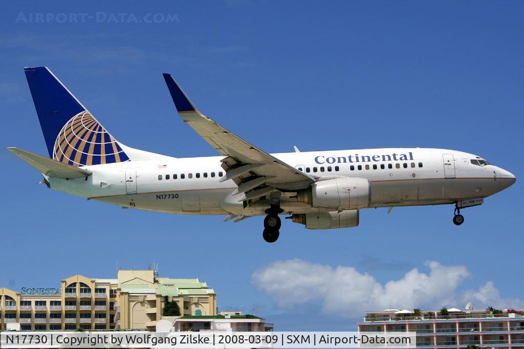 N17730, 1999 Boeing 737-724 C/N 28798, visitor
