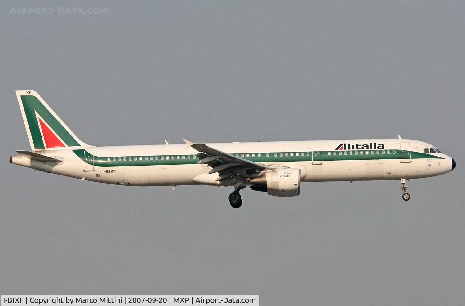 I-BIXF, 1995 Airbus A321-112 C/N 515, Landing at Milano Malpensa