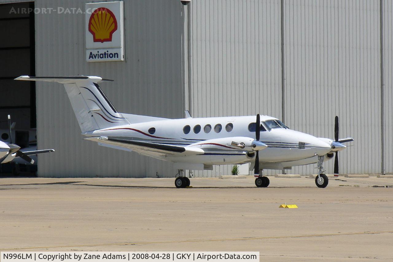N996LM, 1976 Beech 200 King Air C/N BB-157, At Arlington Municipal