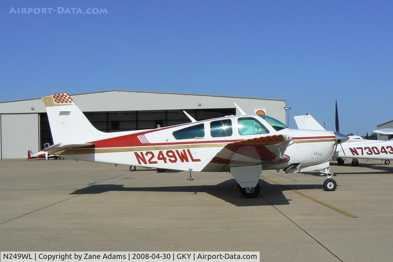 N249WL, 1978 Beech F33C Bonanza C/N CJ-134, At Arlington Municipal