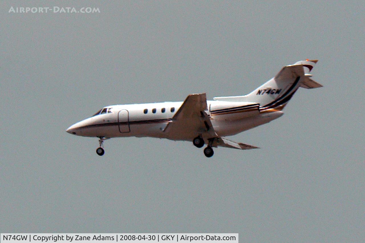 N74GW, 2005 Raytheon Hawker 800XP C/N 258706, Landing 16 at Arlington Municipal
