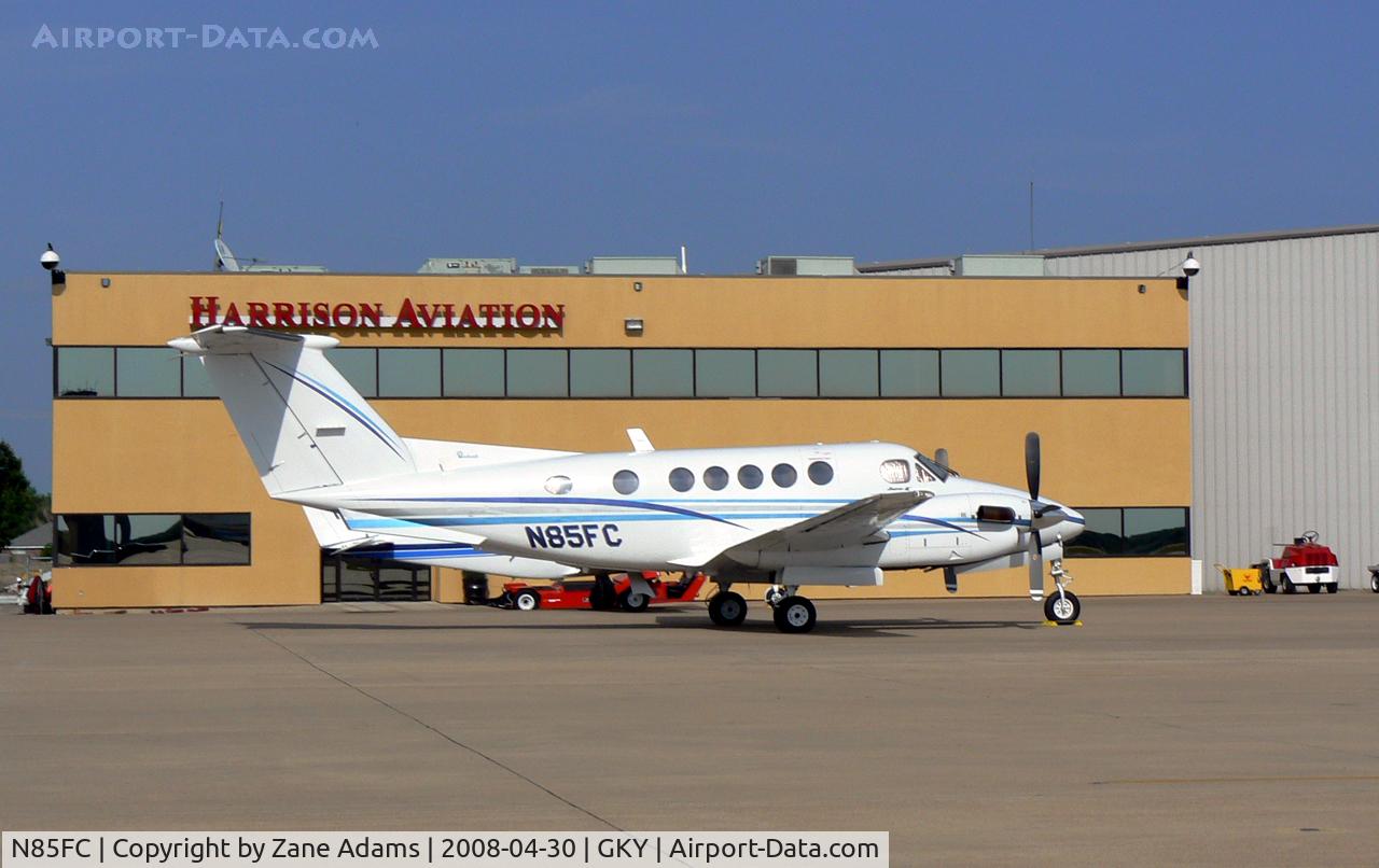 N85FC, 1980 Beech 200 C/N BB-785, At Arlington Municipal