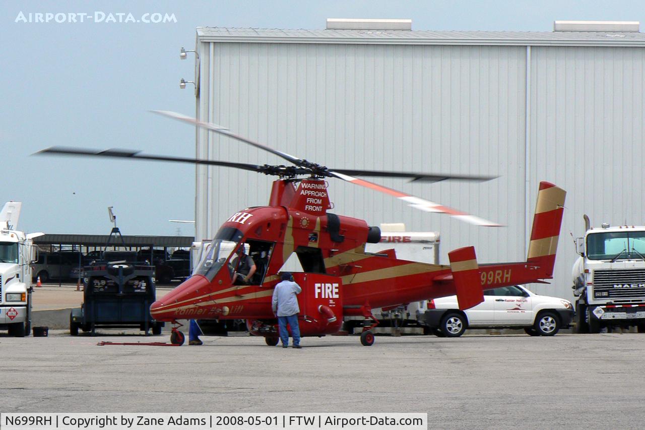 N699RH, 1994 Kaman K-1200 K-Max C/N A94-0019, Fire Service in for maintenance