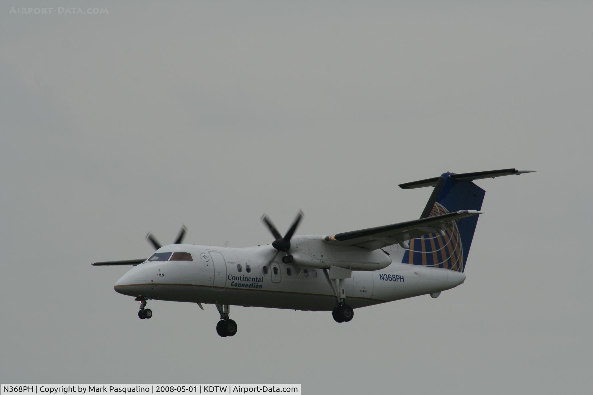 N368PH, 1998 Bombardier DHC-8-202 Dash 8 C/N 512, DHC-8-200