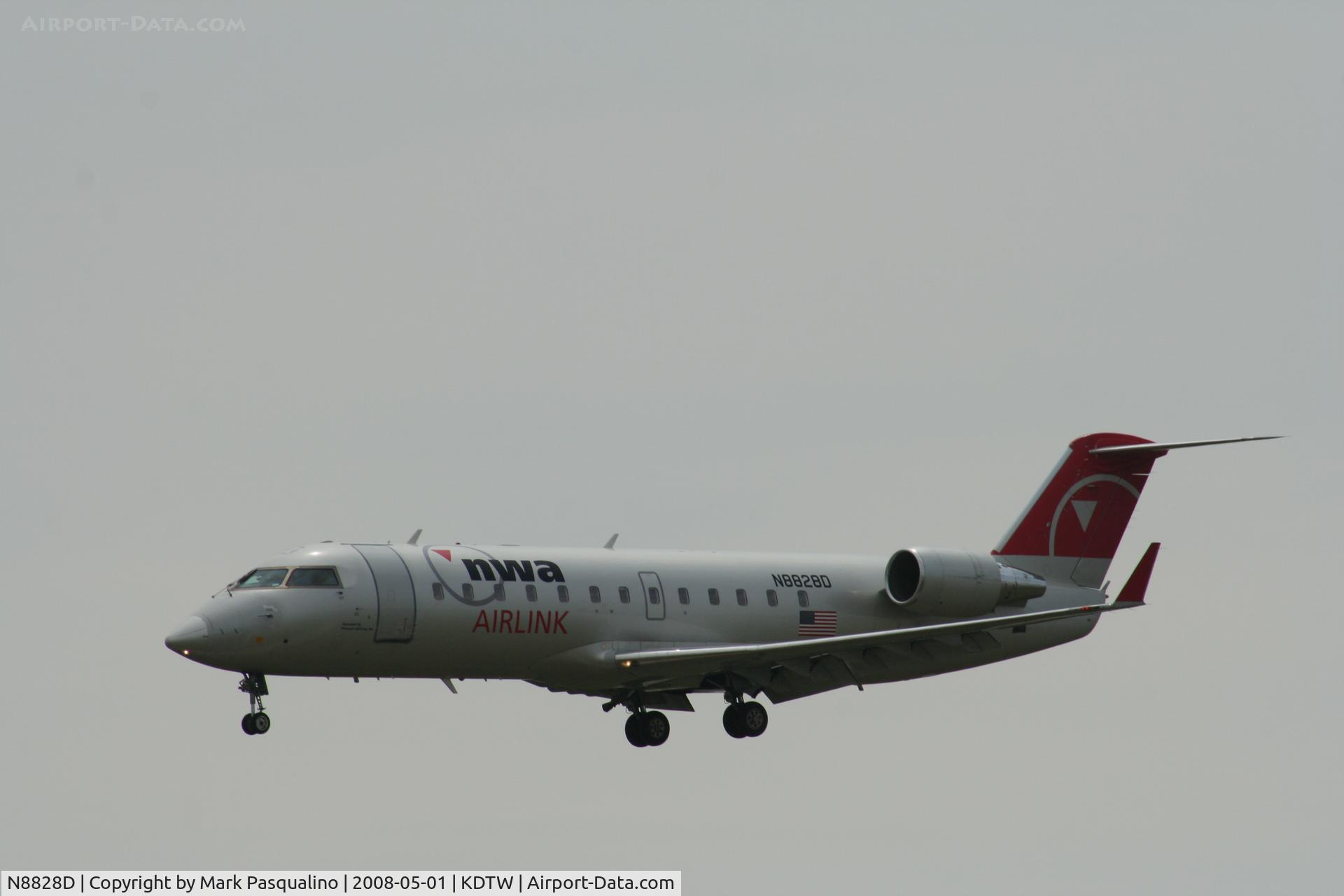 N8828D, 2003 Bombardier CRJ-200LR (CL-600-2B19) C/N 7828, CL-600-2B19